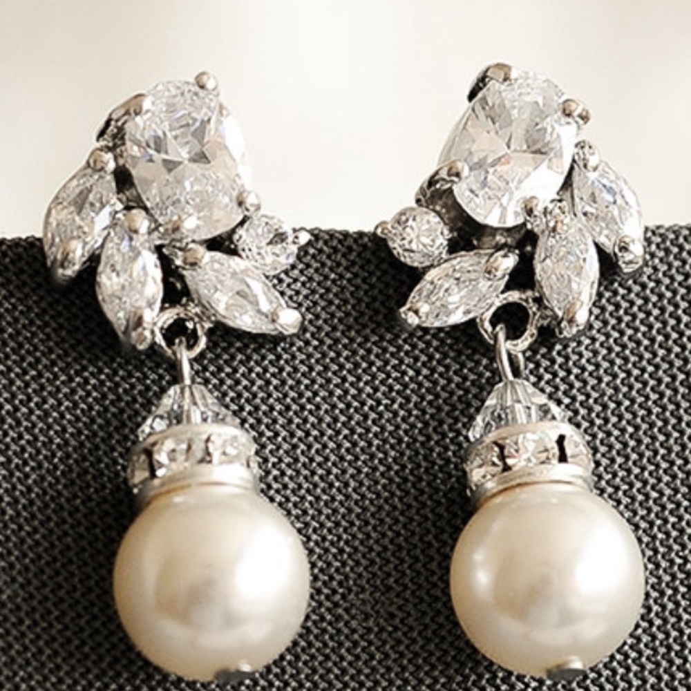 Swarovski Pearl Drop Earring,